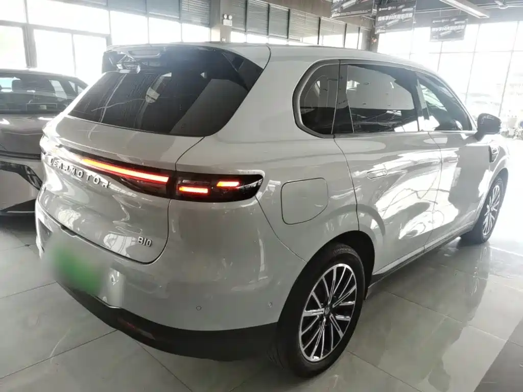 Leapmotor Leapmotor B10 — миниатюра 7
