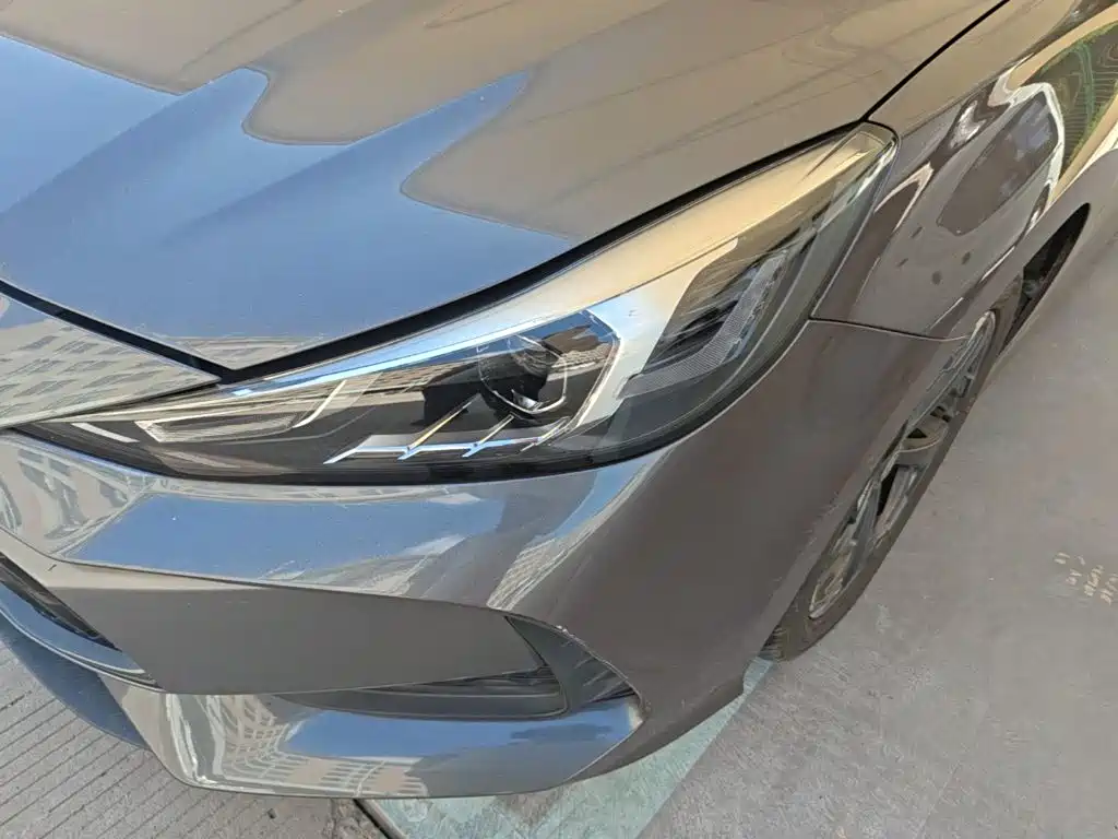 MG MG5 — миниатюра 24