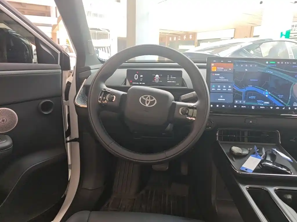Toyota bZ3X — миниатюра 11