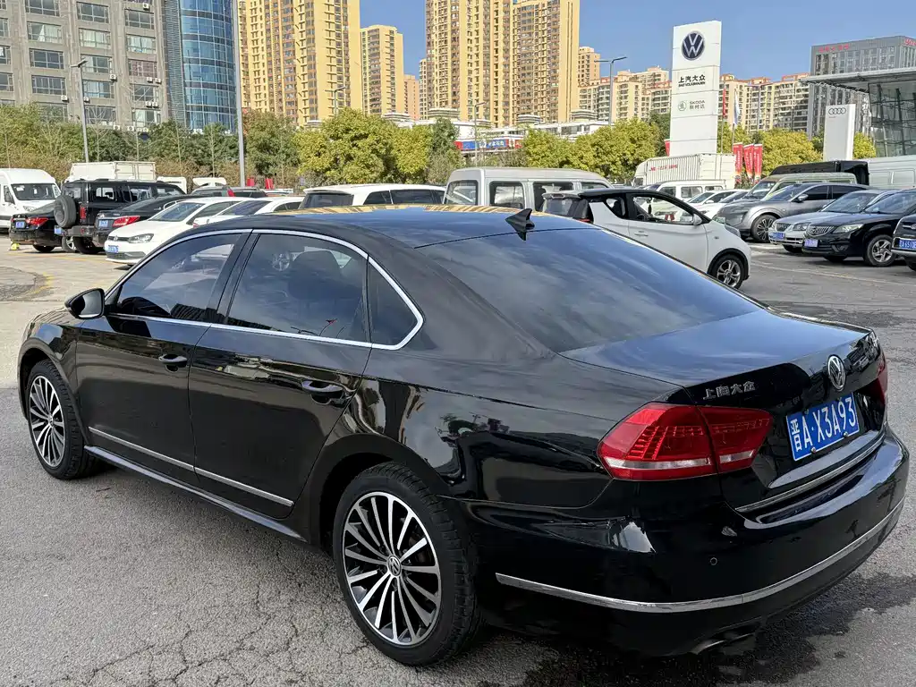Volkswagen Passat — миниатюра 7