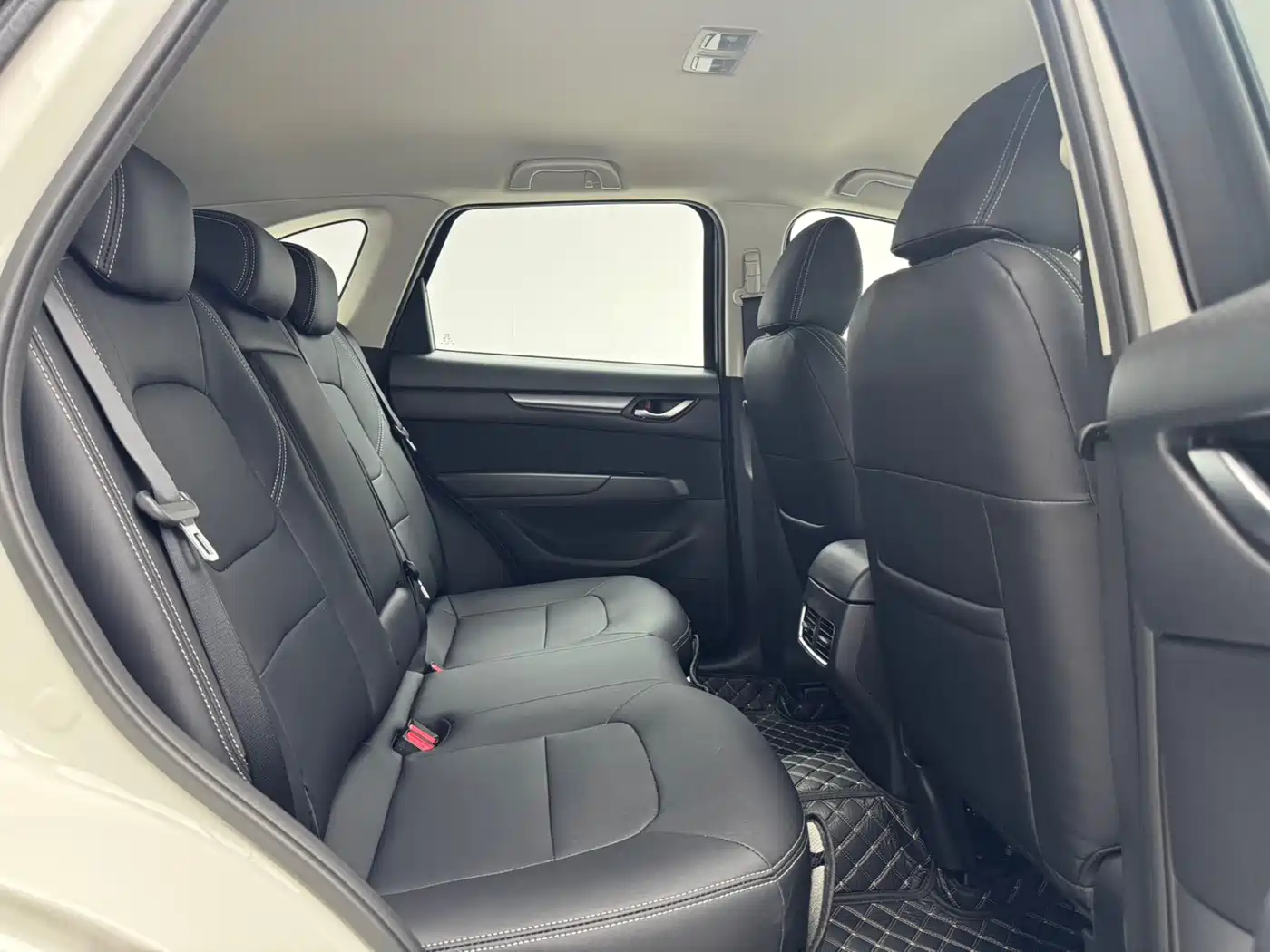 Mazda CX-5 2025 Белый из Китая, фото 2