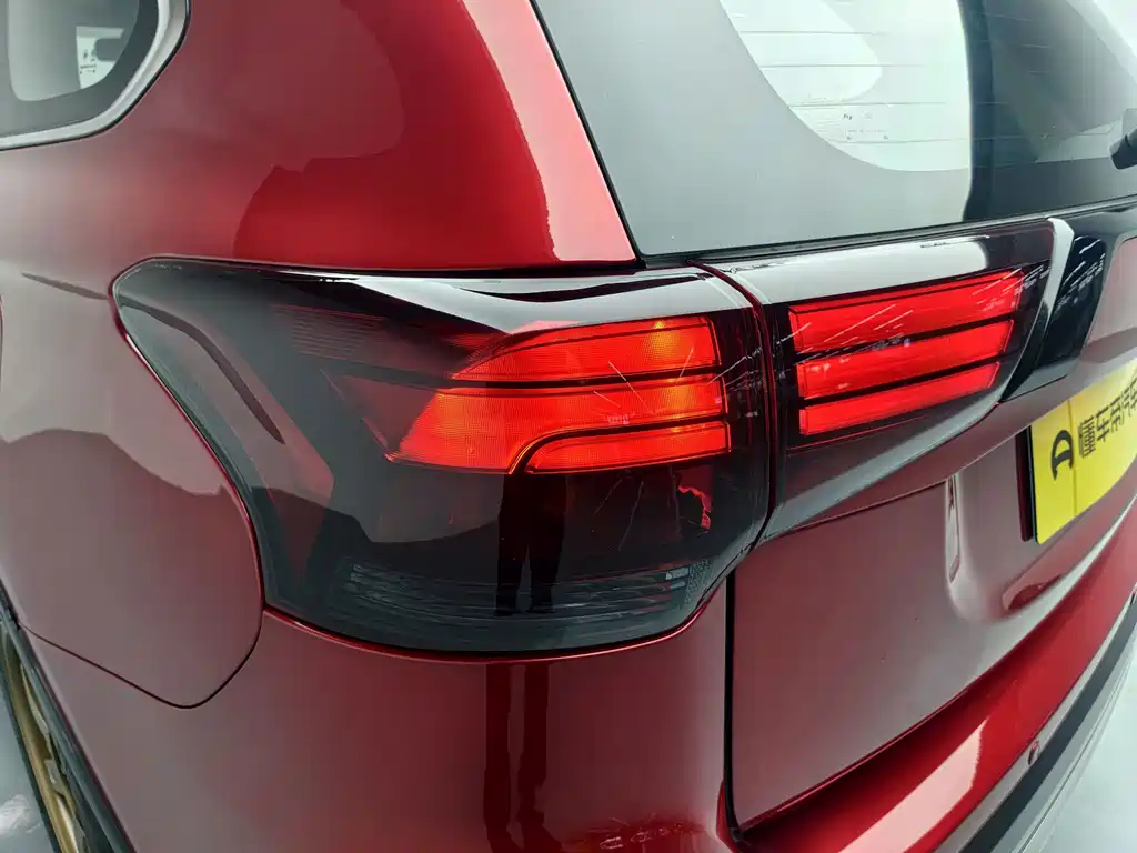 Mitsubishi Outlander — миниатюра 13