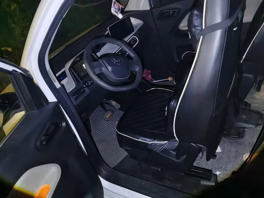 Wuling MINIEV — миниатюра 9