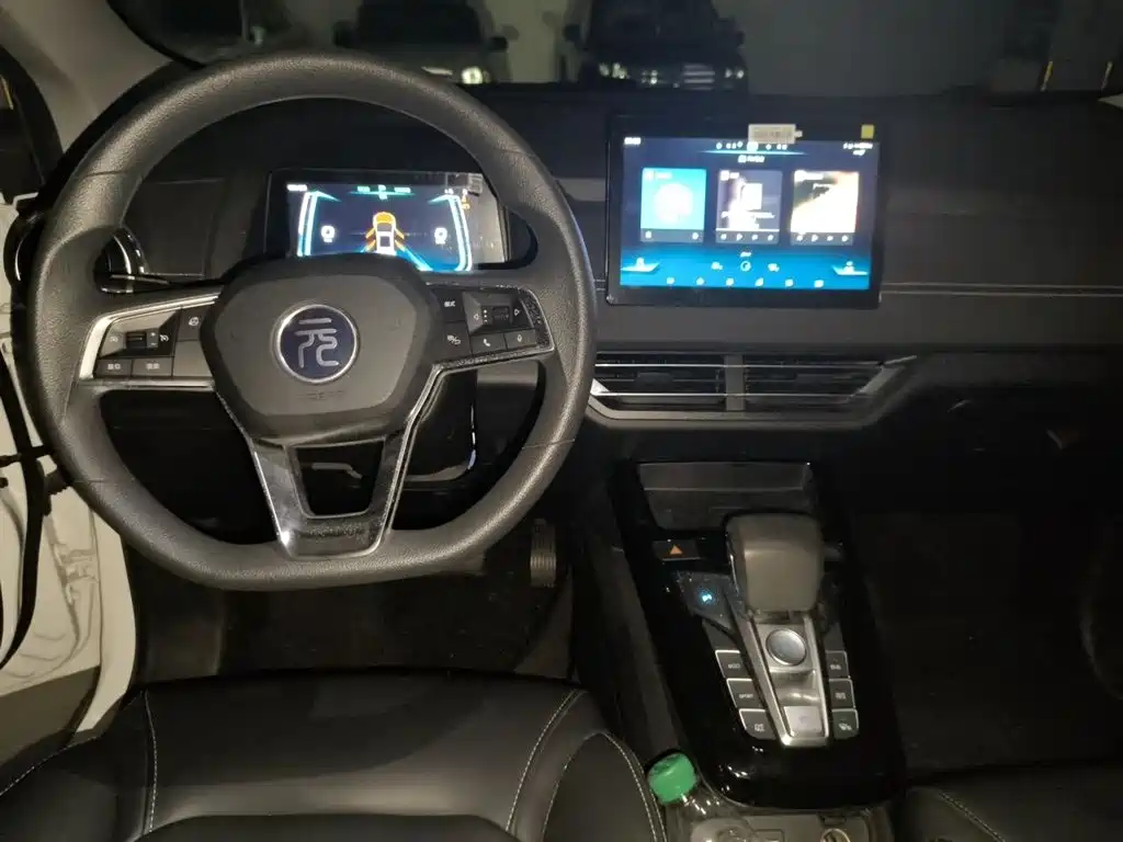 BYD Yuan EV — миниатюра 5