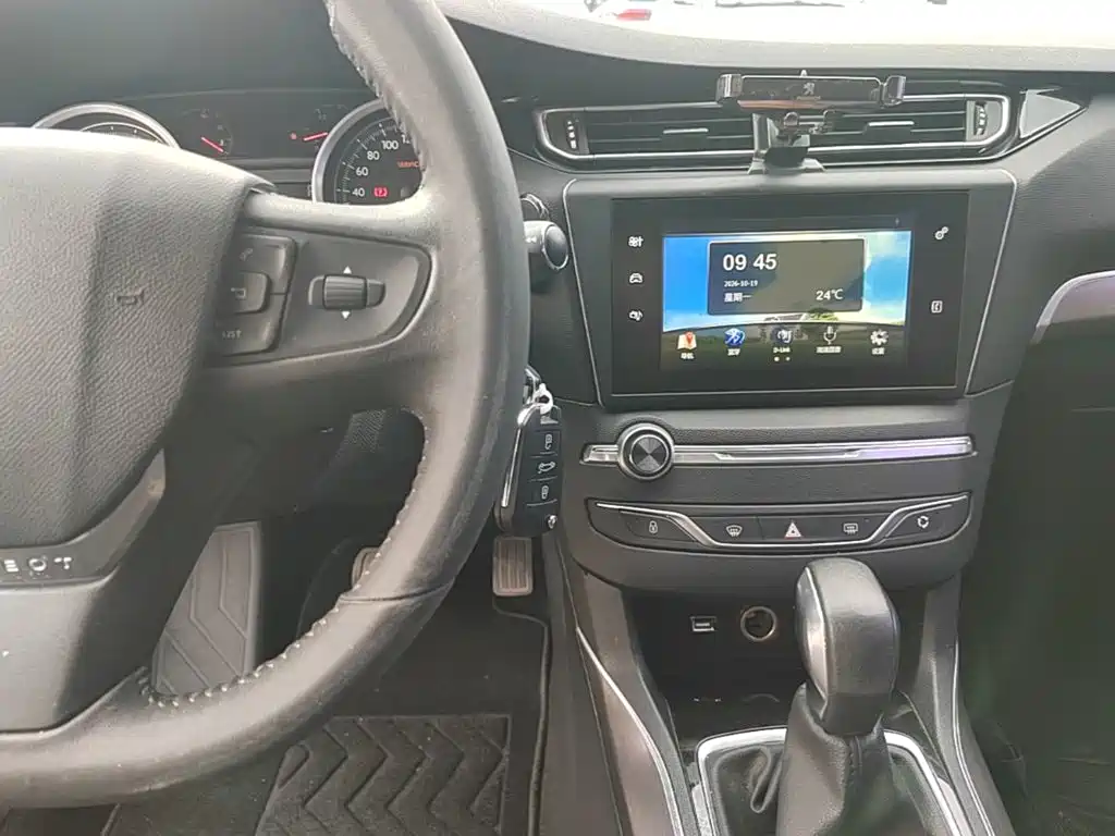 Peugeot 408 — миниатюра 13