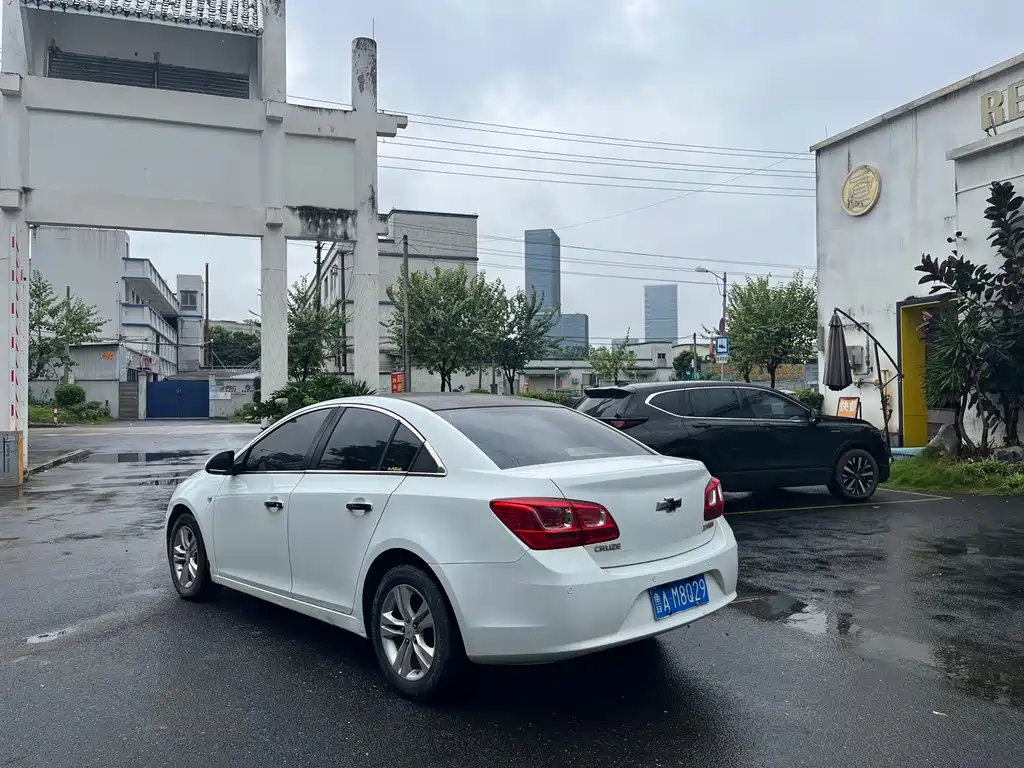 Chevrolet Cruze — миниатюра 7