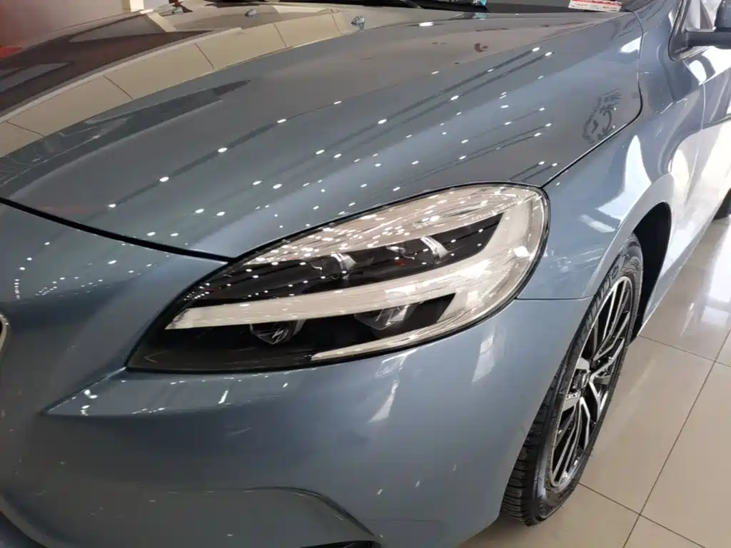 Volvo V40 — миниатюра 24
