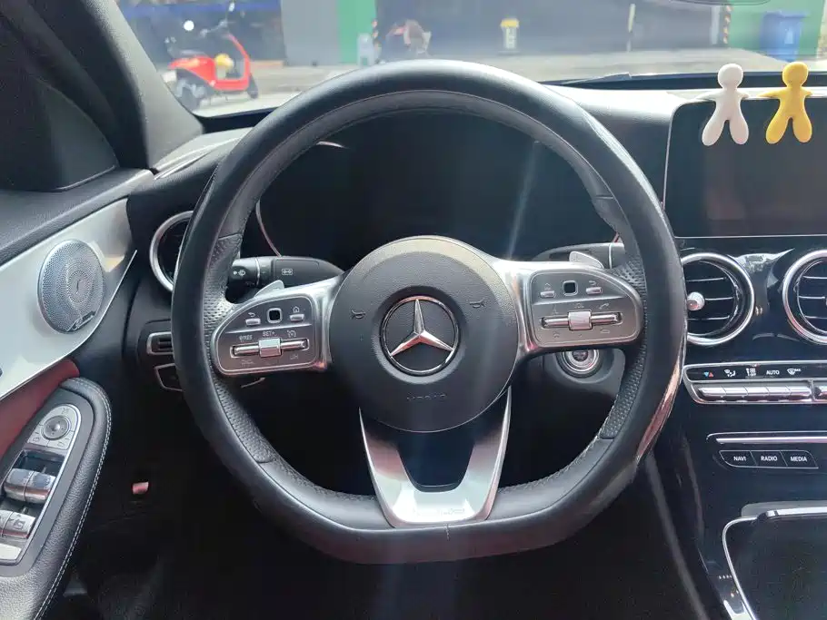 Mercedes-Benz C-Class — миниатюра 15