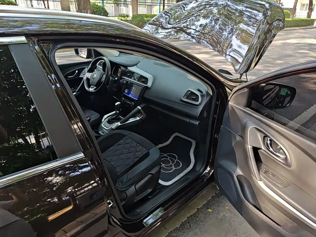 Renault Kadjar — миниатюра 19