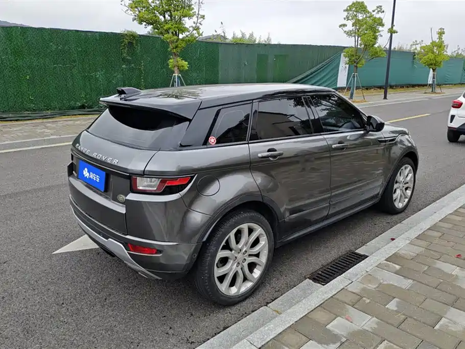 Land Rover Range Rover Evoque 2018 240PS SE DYNAMIC