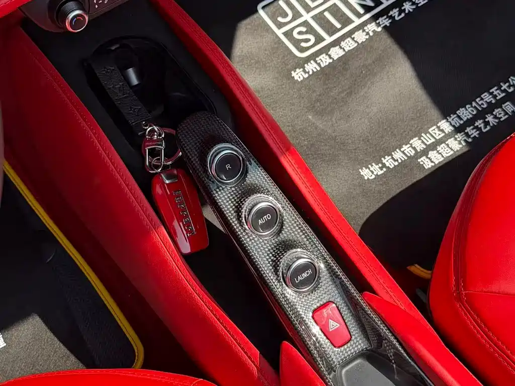 Ferrari F8 2020 Spider 3.9T V8