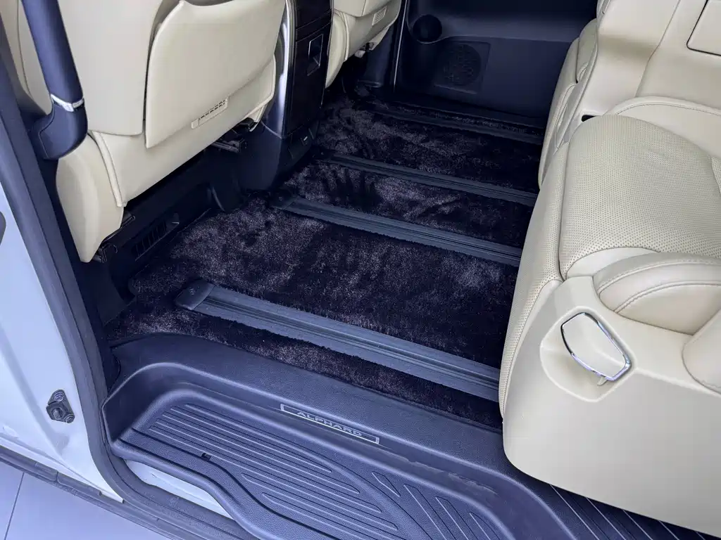 Toyota Alphard 2021 2.5L Premium