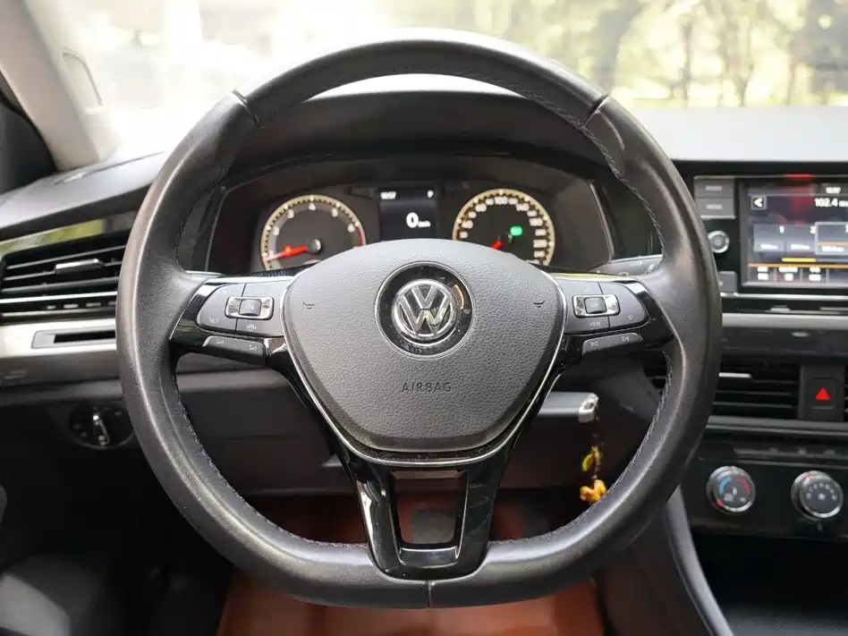Volkswagen Bora — миниатюра 7
