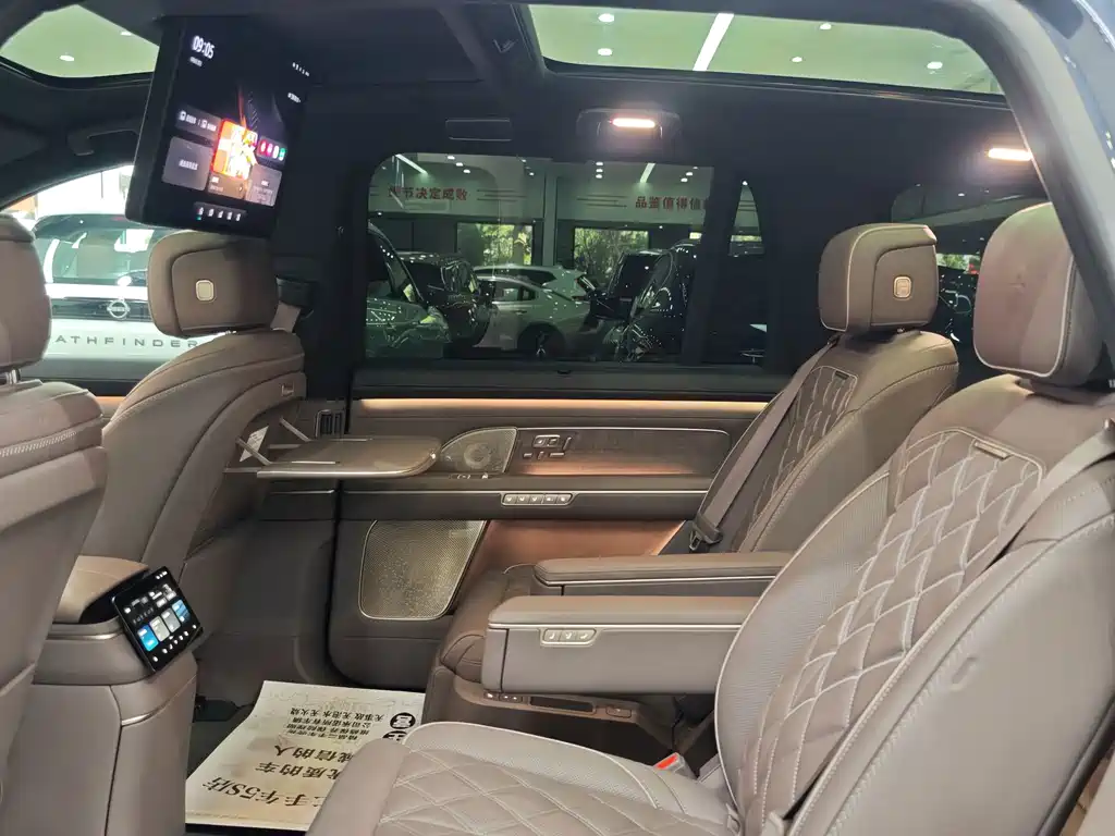 NIO ES8 — миниатюра 10