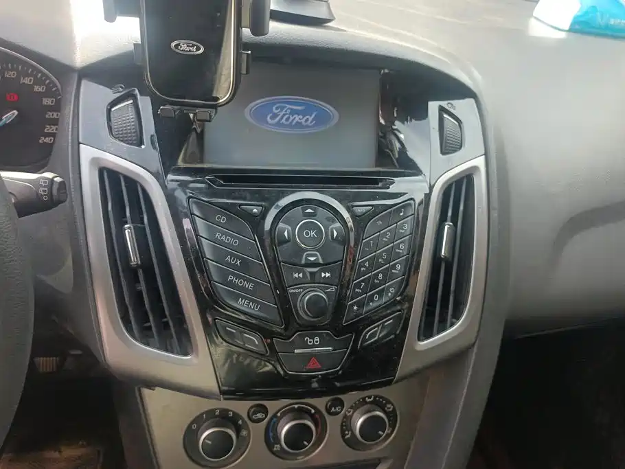 Ford Focus — миниатюра 13