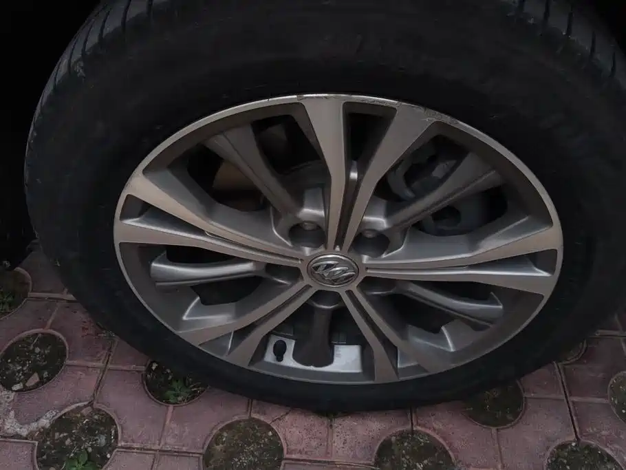 Buick Envision Plus — миниатюра 6