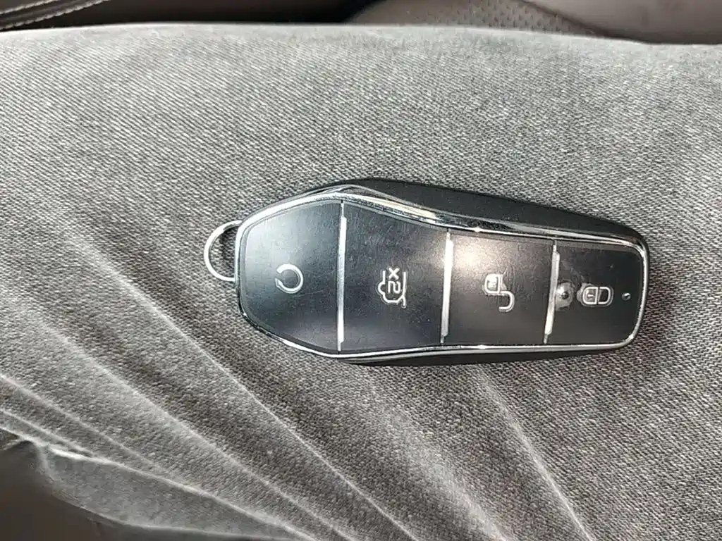 BYD Han 2025 DM-i Smart Drive 125KM Flagship
