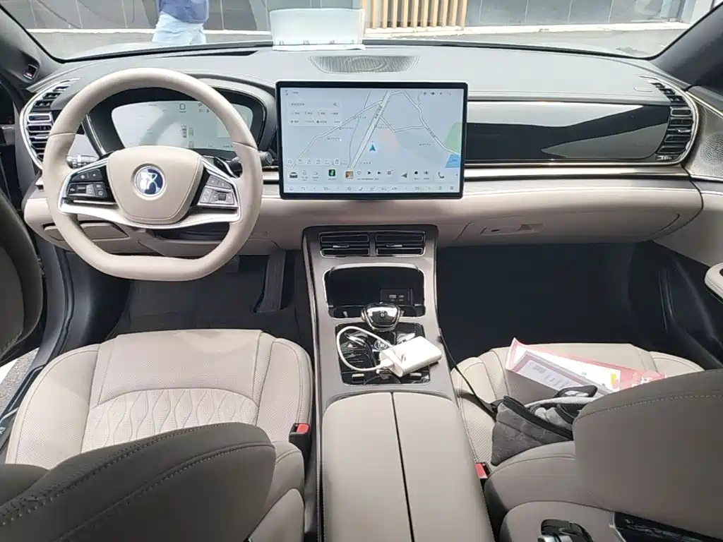 BYD Han 2025 DM-i Smart Drive 125KM Flagship