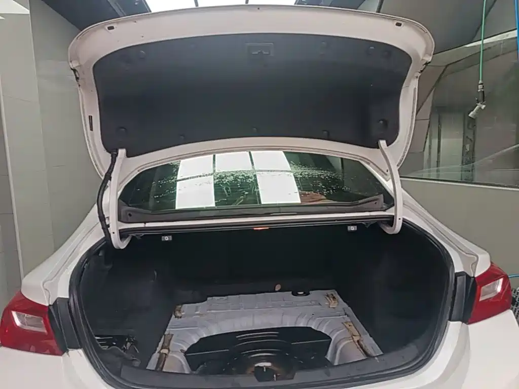 Chevrolet Malibu XL — миниатюра 19