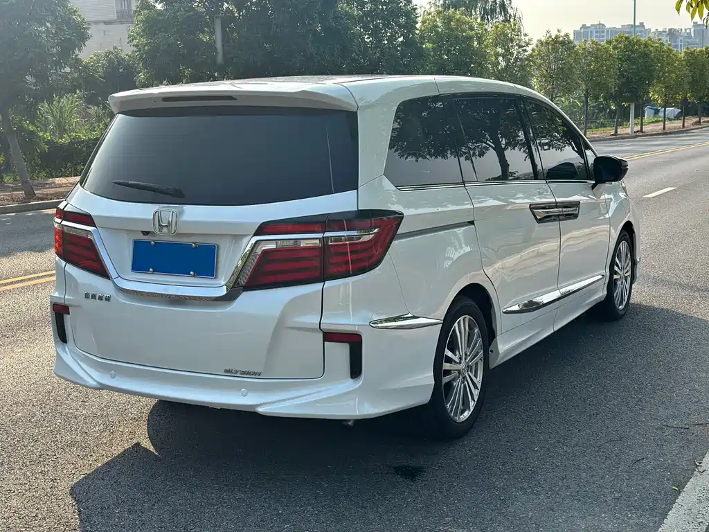 Honda Elysion 2.4L Comfort Edition, фото 13
