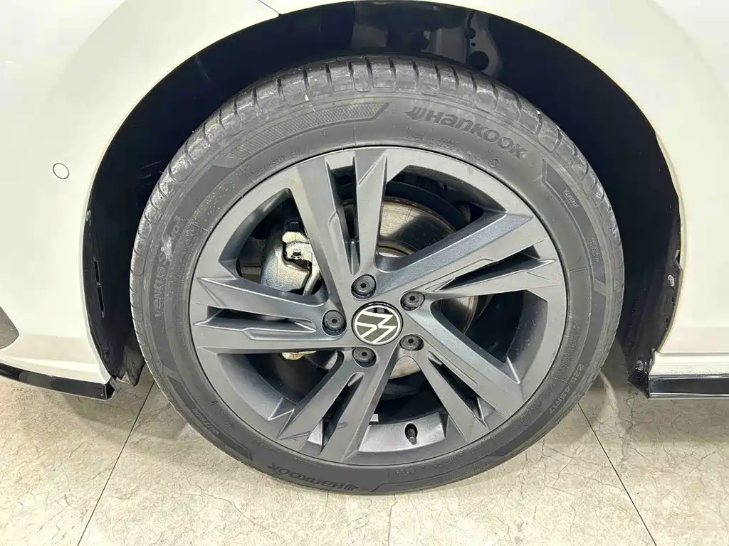 Volkswagen Golf — миниатюра 25