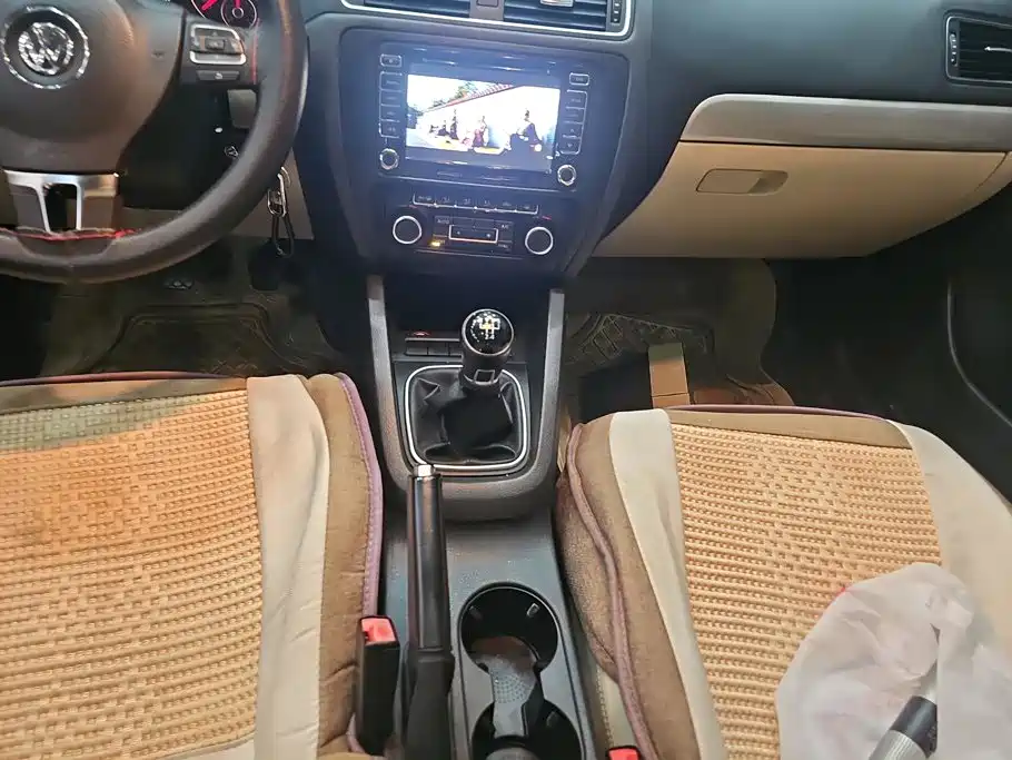 Volkswagen Sagitar — миниатюра 16