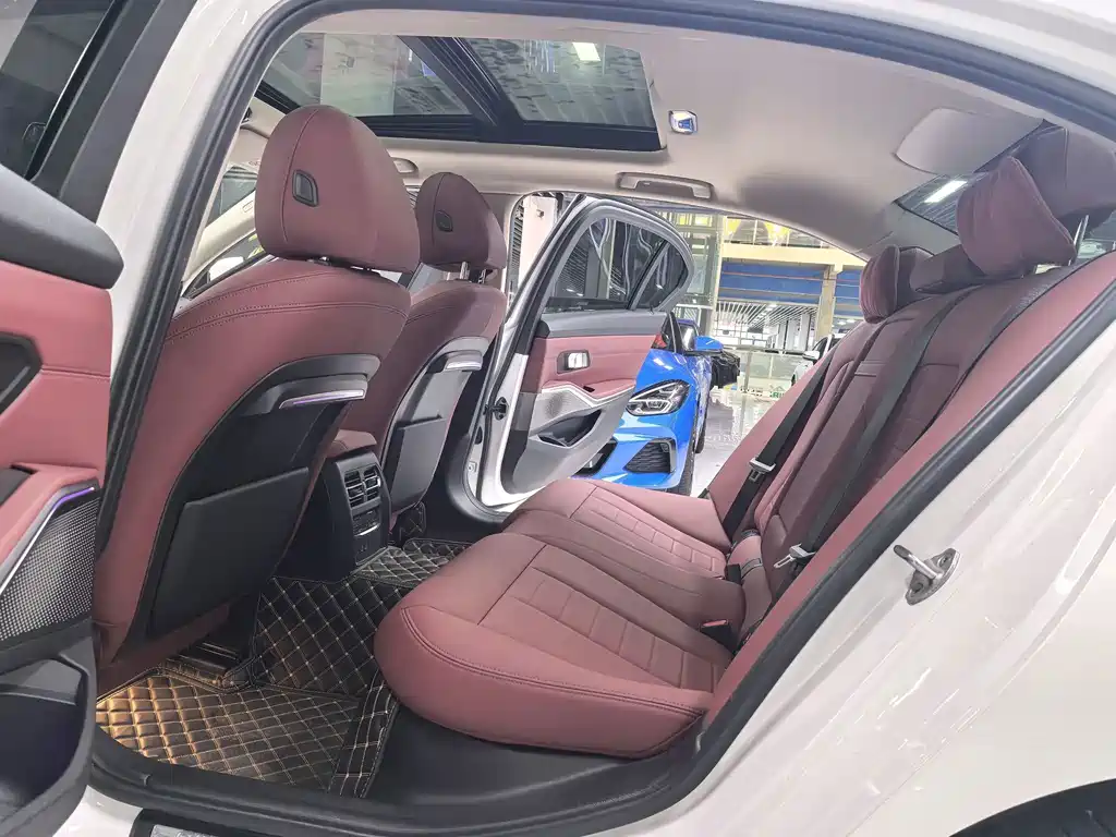 BMW 3 Series — миниатюра 6