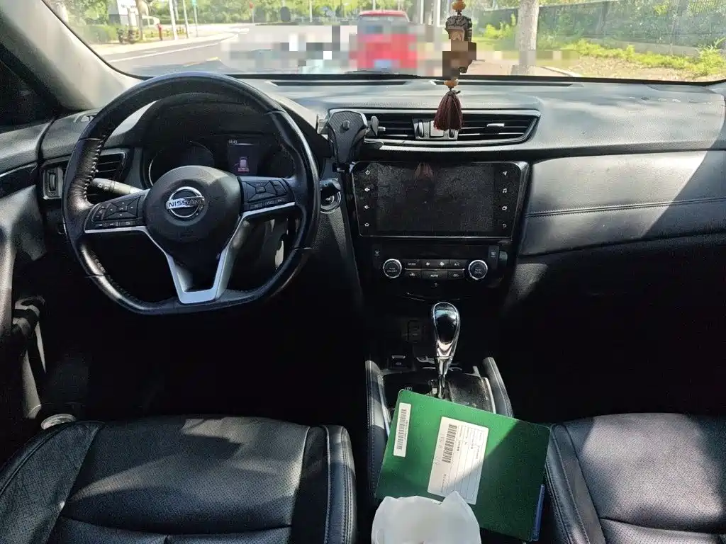 Nissan X-Trail — миниатюра 13