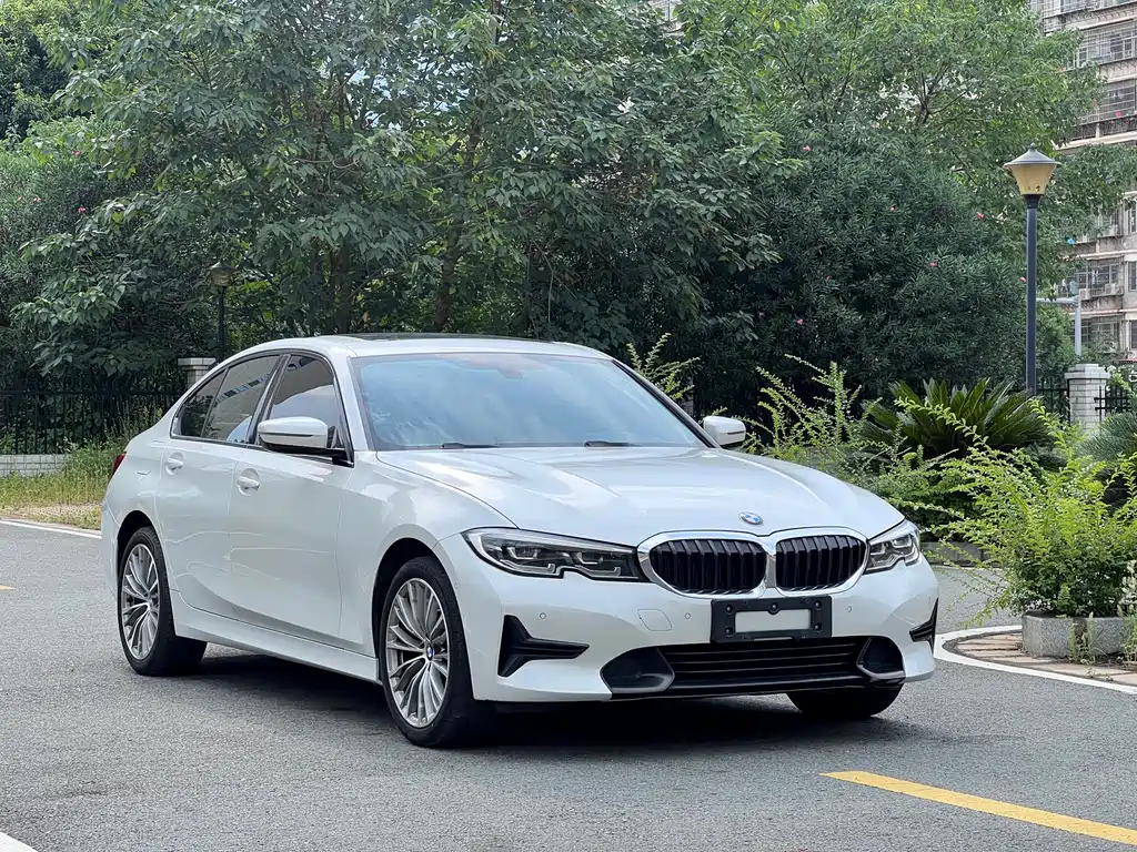 BMW 3 Series — миниатюра 3