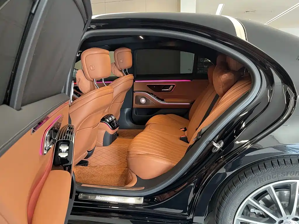 Mercedes-Benz S-Class — миниатюра 18