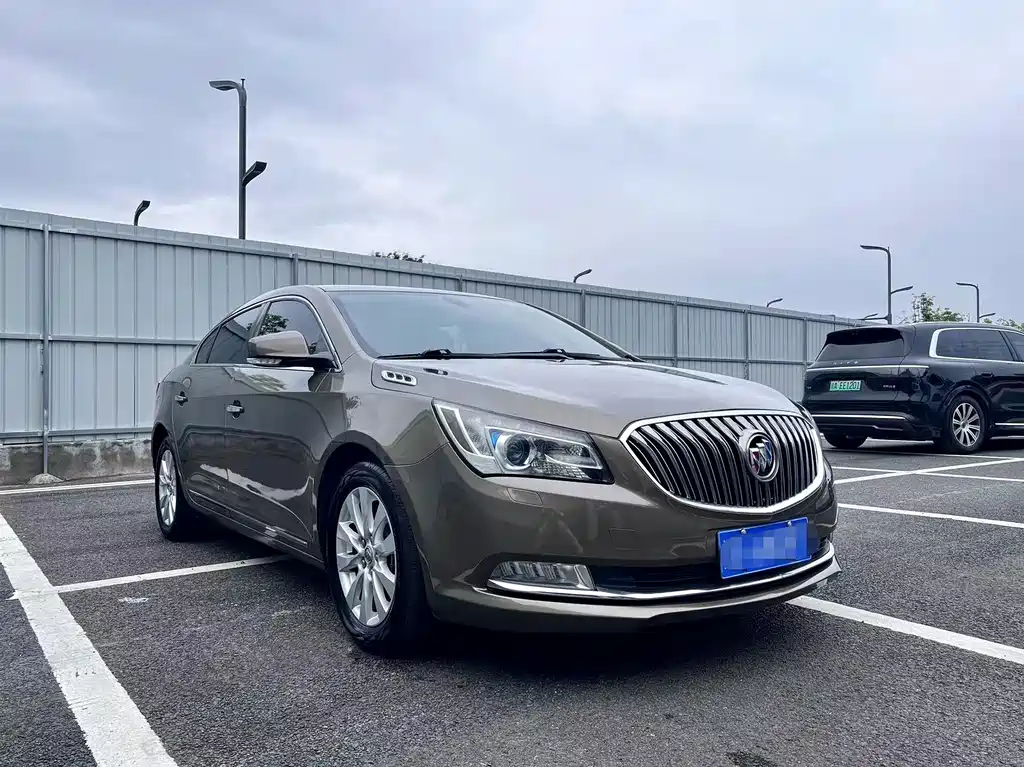 Buick LaCrosse — миниатюра 3