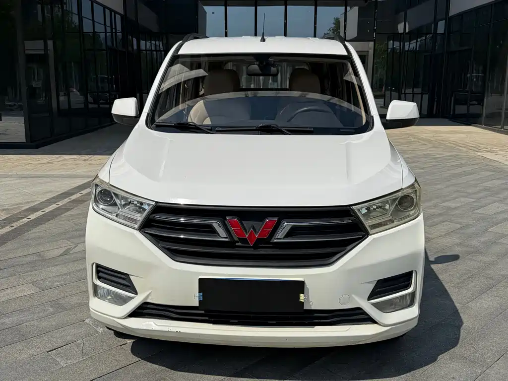 Wuling Hongguang — миниатюра 2