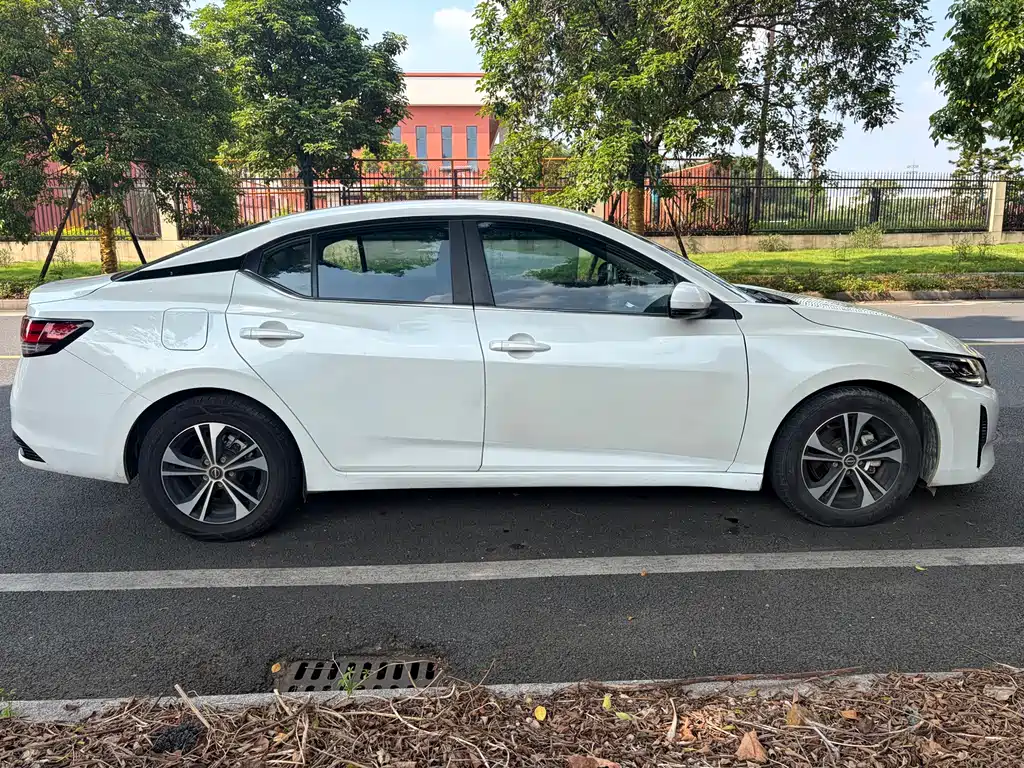 Nissan Sylphy — миниатюра 5