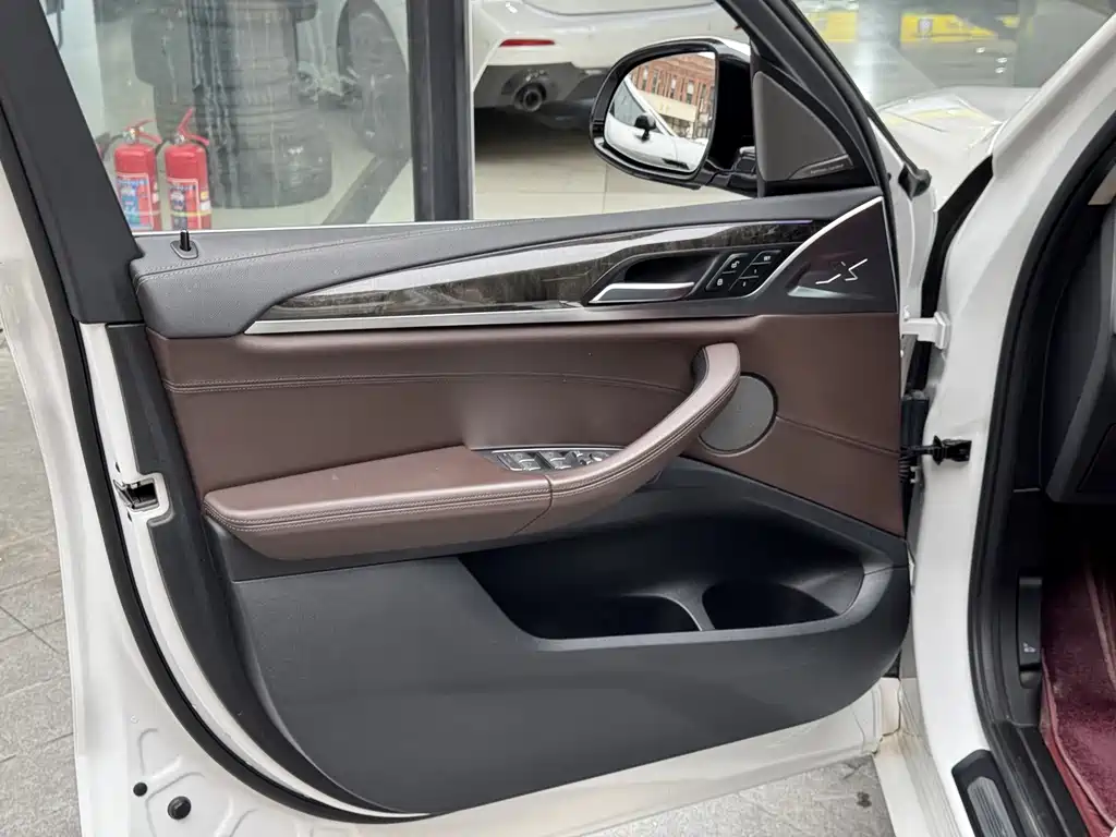 BMW X3 — миниатюра 16