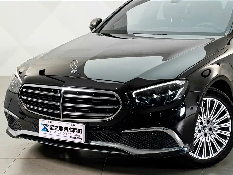 Mercedes-Benz E-Class — миниатюра 2