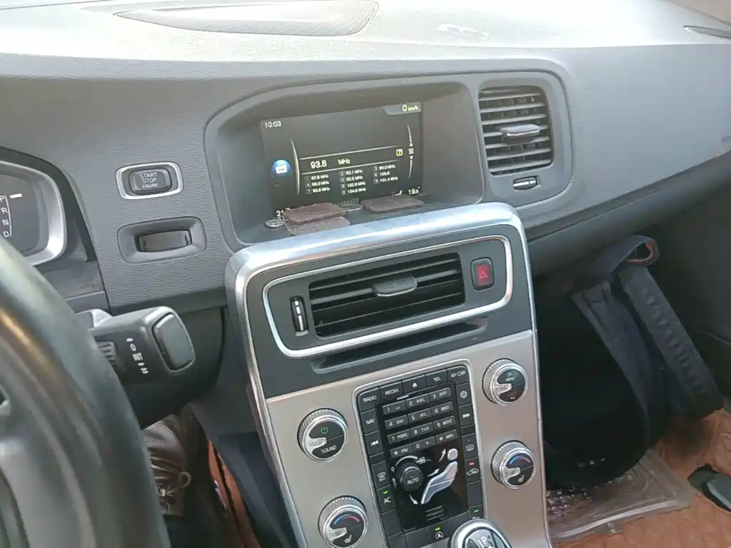 Volvo S60 — миниатюра 13