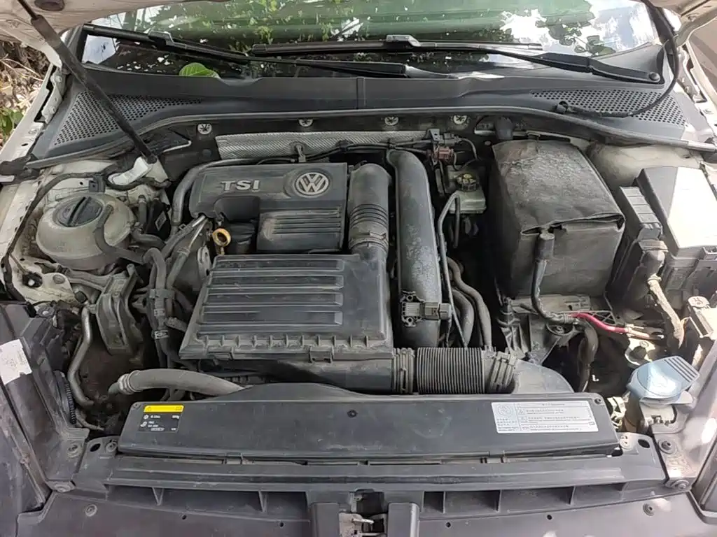 Volkswagen Golf — миниатюра 25