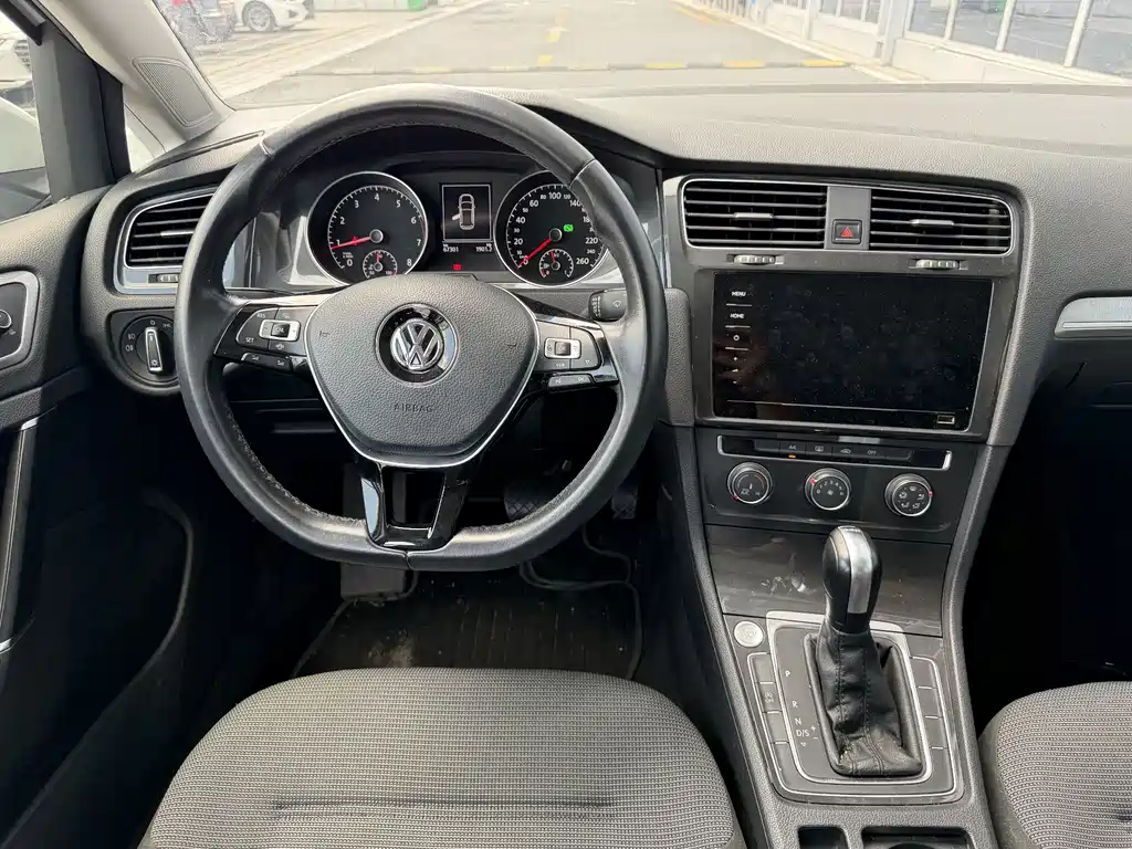 Volkswagen Golf — миниатюра 9