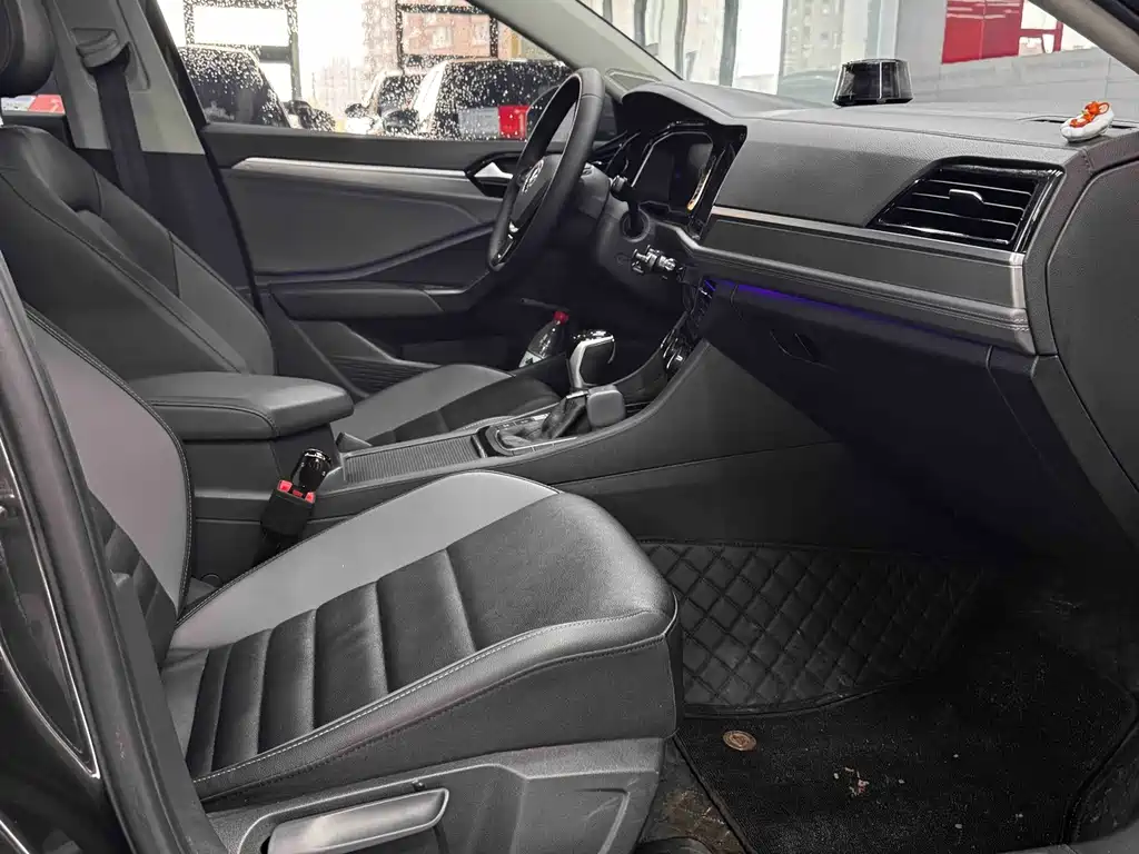 Volkswagen Sagitar — миниатюра 9