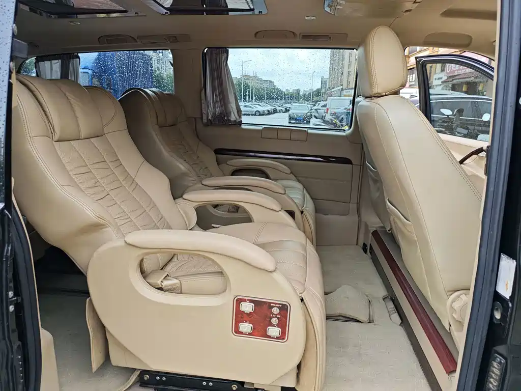 Mercedes-Benz Vito — миниатюра 12