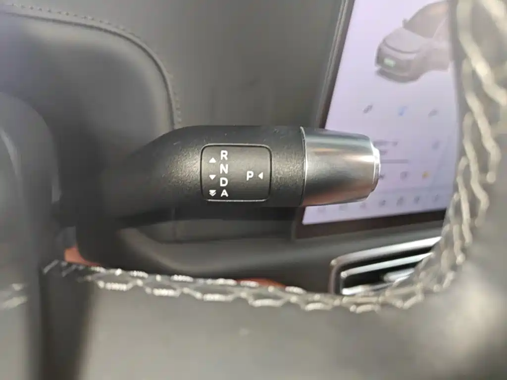 Li Auto Li L8 — миниатюра 14