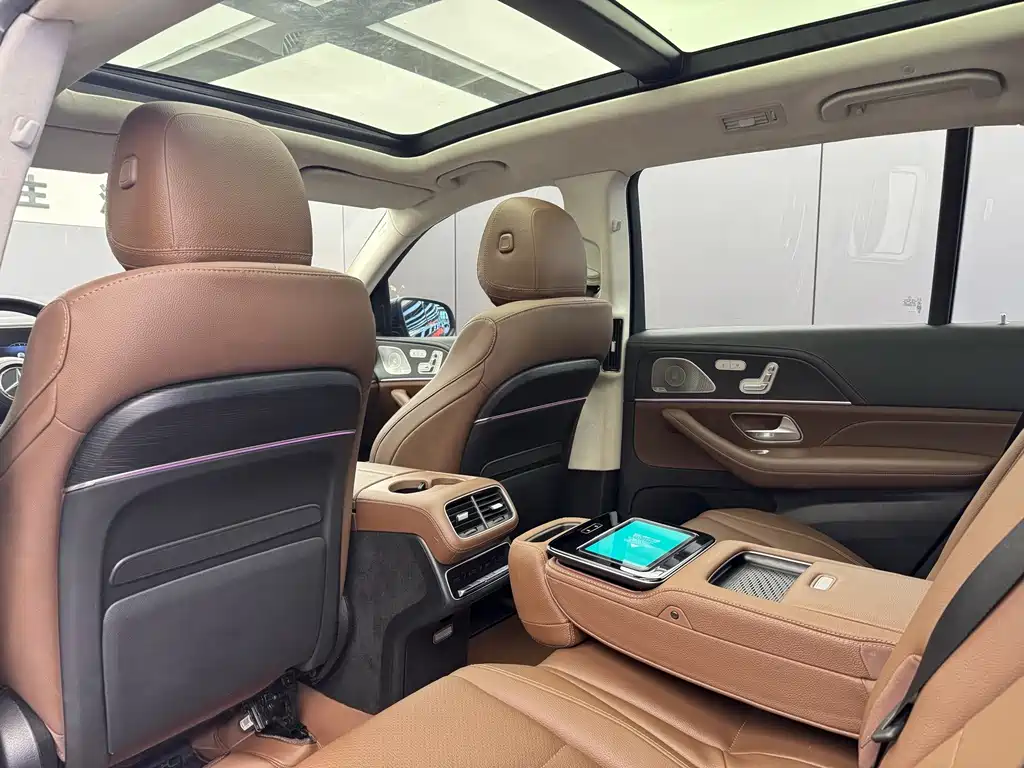 Mercedes-Benz GLS — миниатюра 8