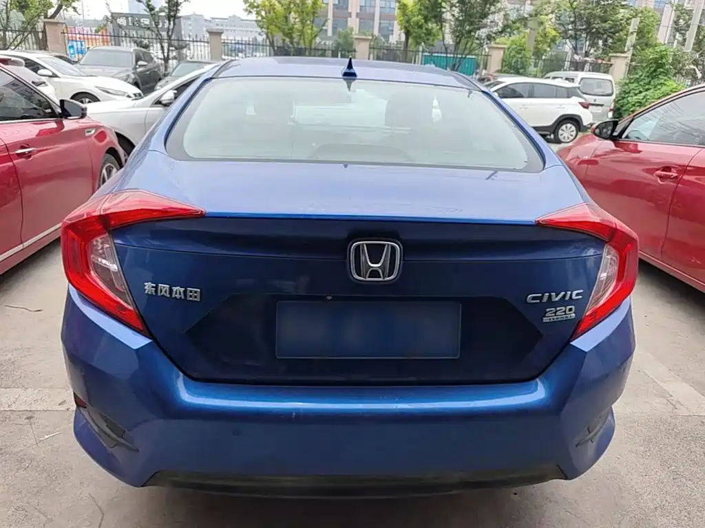 Honda Civic 2016 220TURBO CVT Luxury