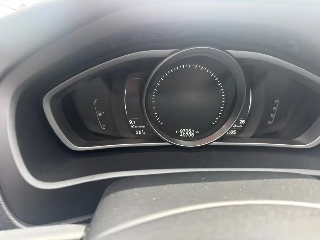 Volvo V40 — миниатюра 5