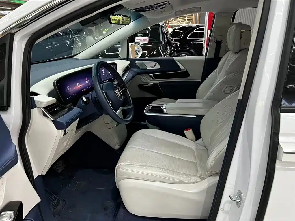 Buick Century 2023 2.0T мест