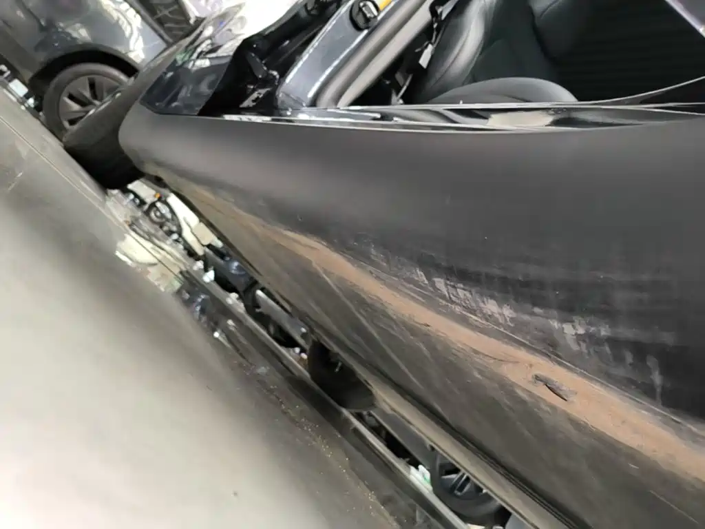 Tesla Model Y — миниатюра 21