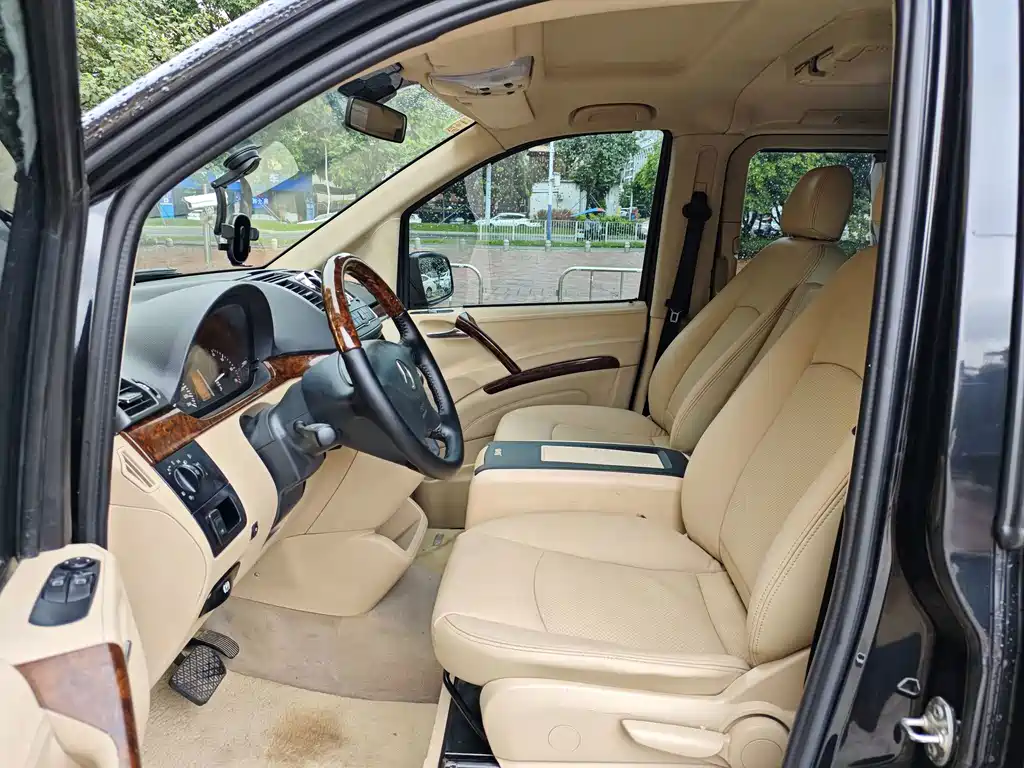 Mercedes-Benz Vito — миниатюра 9