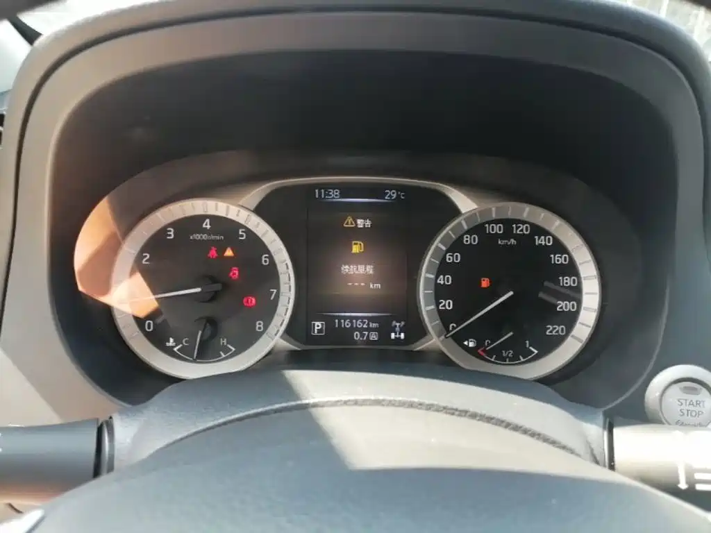Nissan Terra — миниатюра 12