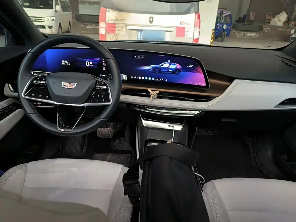 Cadillac GT4 — миниатюра 10