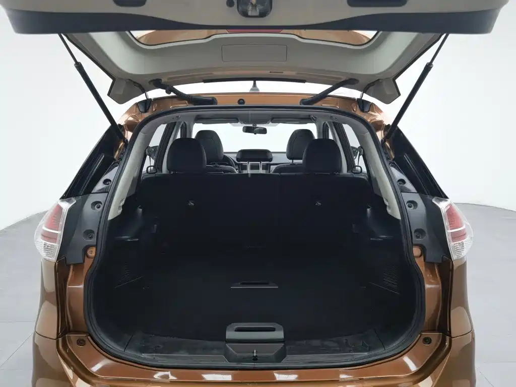 Nissan X-Trail — миниатюра 16